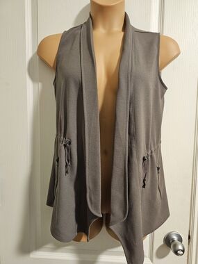 Maurices NWOT S  Taupe Open-Front Sleeveless Draped Vest